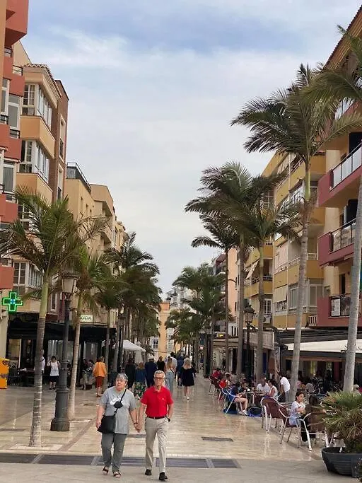 Apt Con Espectacular Vista, Piscinas, Recep 24 Hs Benalmadena Apartment